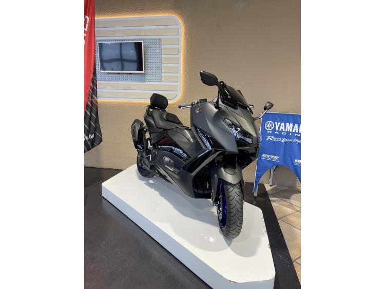 YAMAHA XP T-MAX 560