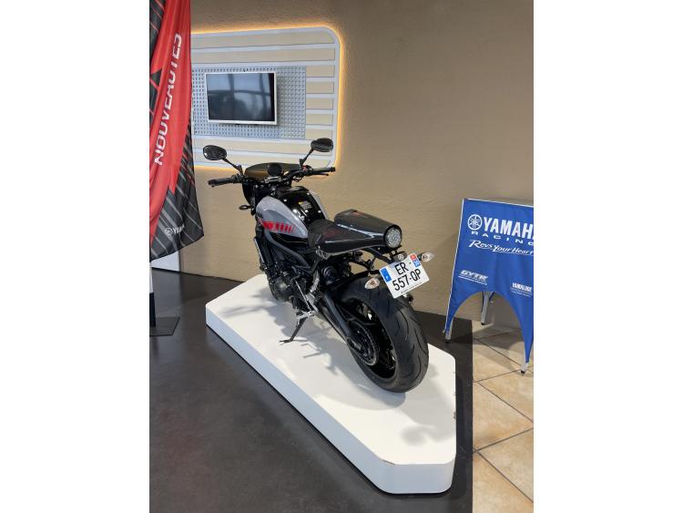 YAMAHA XSR 900 ABARTH