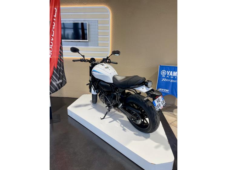 YAMAHA XSR 700